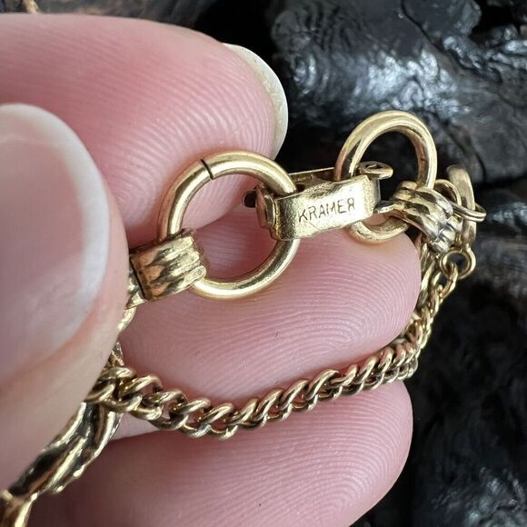 Vintage Kramer Signed Bracelet 7.5 Gold Plated Red Crystal Stones Love Valentine - Picture 4 of 12